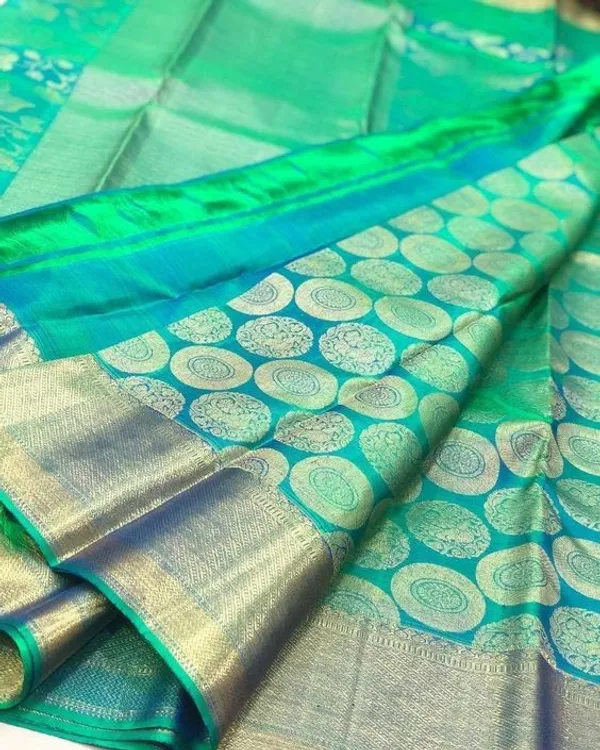 Light_Green_Woven_Kanjivaram_Silk_Saree_with_Saree_Cover